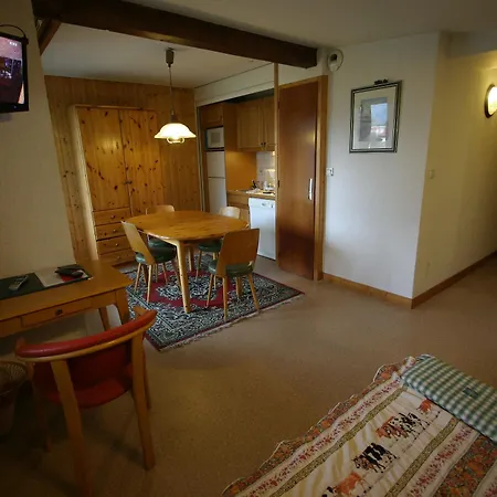 Hotel Chris-tal