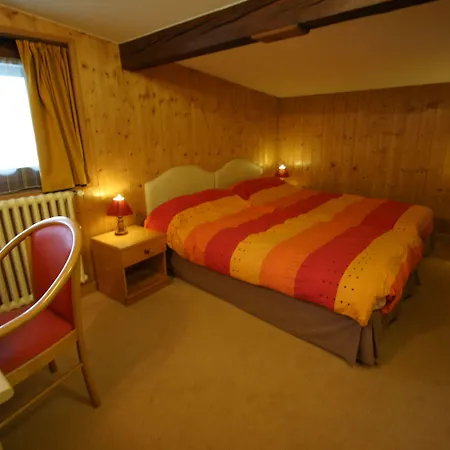 Chris-tal Hotel 3*