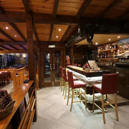 Chris-tal Hotel 3*