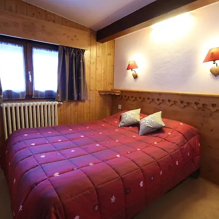 Chris-tal Hotel 3*