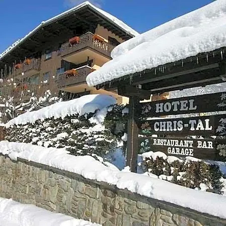 Chris-tal Hotel