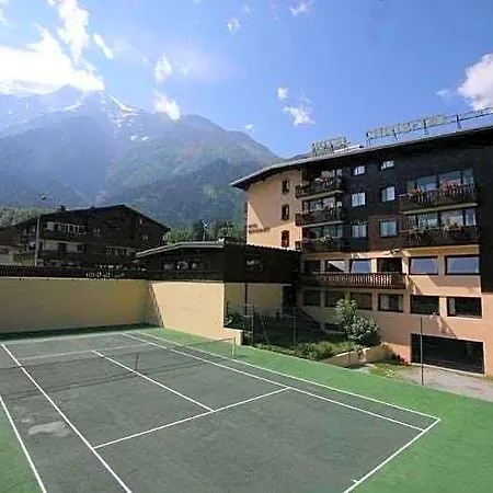 Chris-tal Hotel 3*